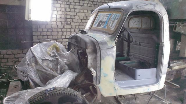 Вторая жизнь советского грузовика ЗиЛ-164 (22 фото)