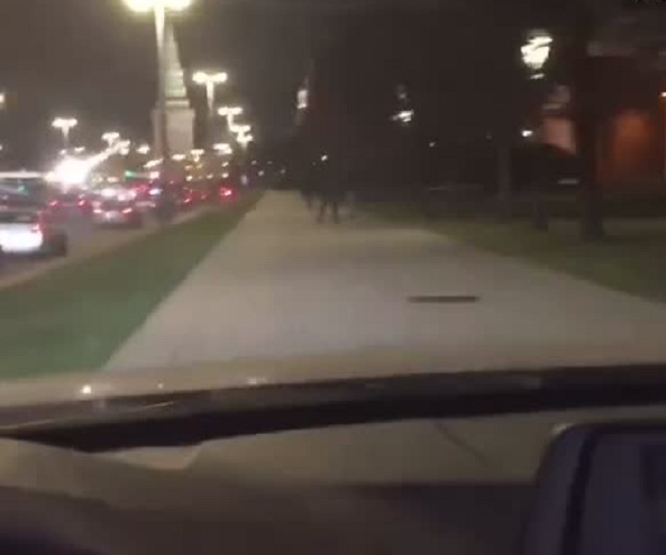 Московский мажор Илья Савельев прокатился по тротуару у Кремля