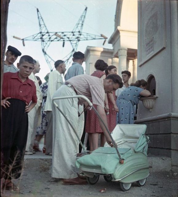 Чем жили советские граждане в 1957 году (32 фото)