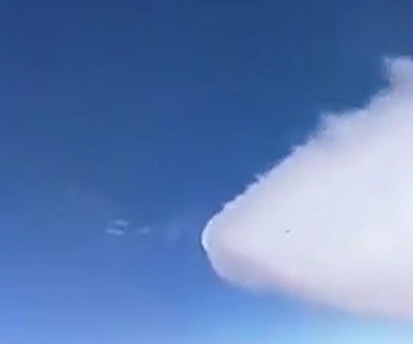Су-35 совершил опасный обгон Су-30СМ