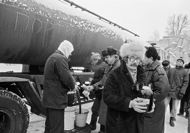 Неутихающие споры о советском прошлом (53 фото)