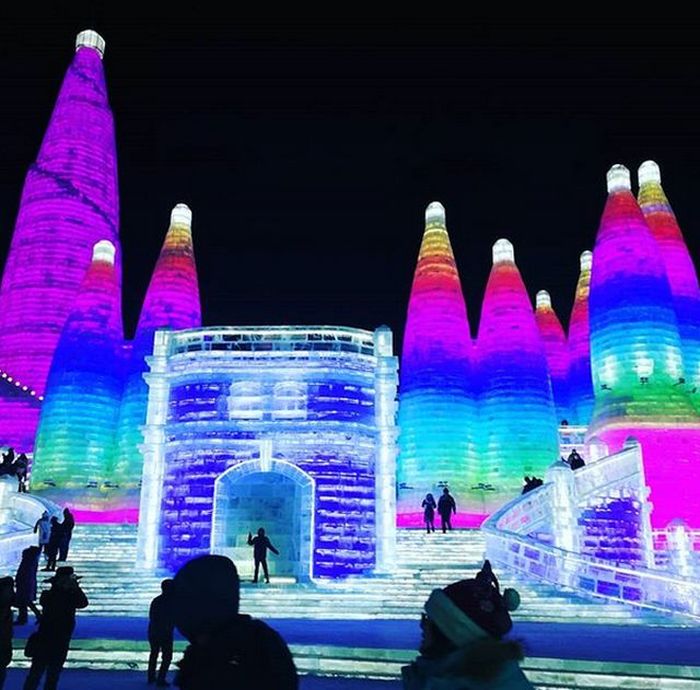 Фестиваль льда и снега в Харбине (23 фото)