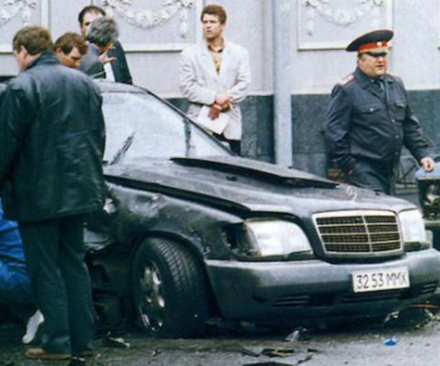 Самые громкие убийства и покушения 90-х годов (10 фото)