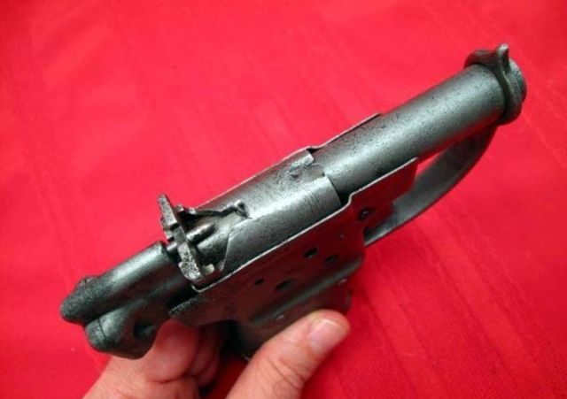Liberator FP-45 - самый быстрый в изготовлении пистолет в мире (10 фото)