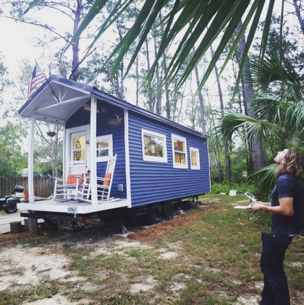 Американский студент построил собственный передвижной дом (28 фото)