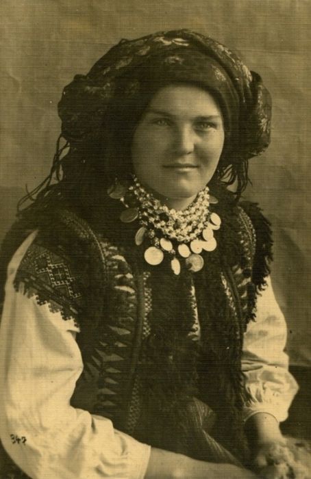 Как одевались жители Киевщины 100 лет назад (18 фото)