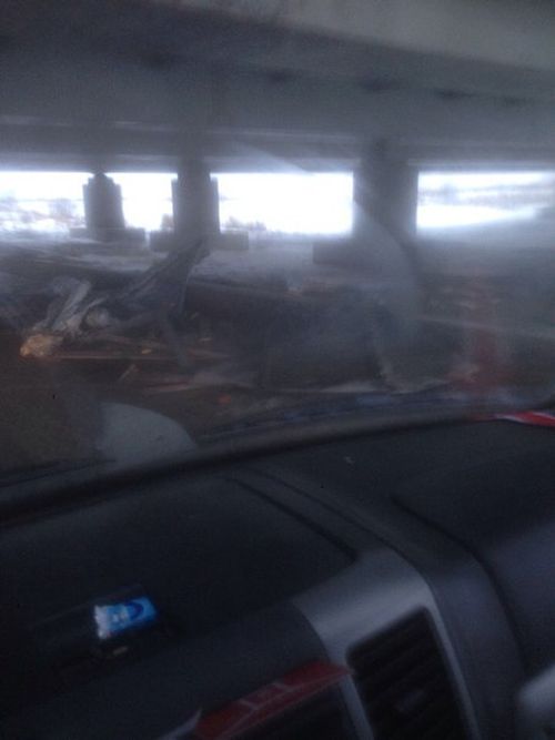 Еще одна авария под питерским мостом с надписью «Газель» не проедет» (4 фото)