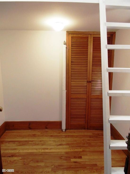 В Нью-Йорке в аренду сдают квартиру площадью 6,3 квадратных метра (5 фото + видео)