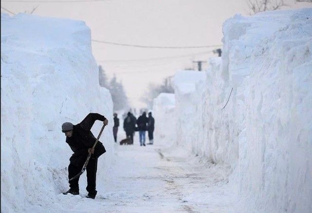 Мощные снегопады бывают не только в Москве (10 фото)