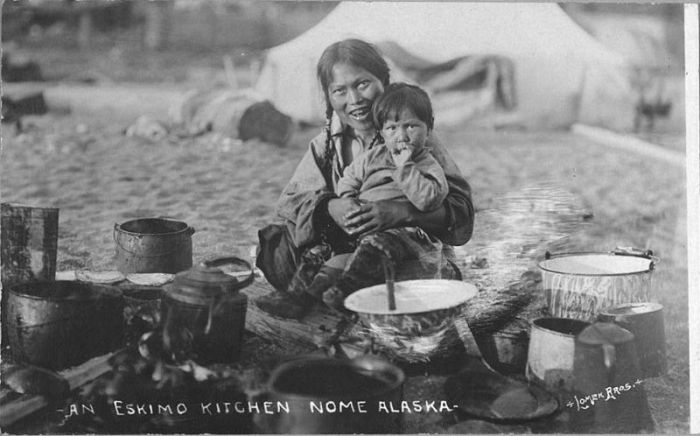 Фотоотчет из 1900-х гг. - эскимосы Аляски (35 фото)