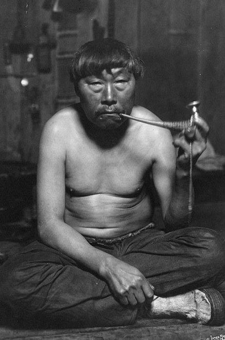 Фотоотчет из 1900-х гг. - эскимосы Аляски (35 фото)