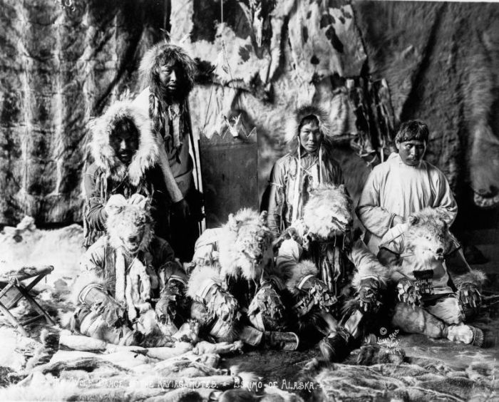 Фотоотчет из 1900-х гг. - эскимосы Аляски (35 фото)