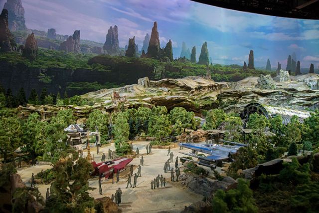 Парк развлечений «Звездные войны» от Disney (11 фото)