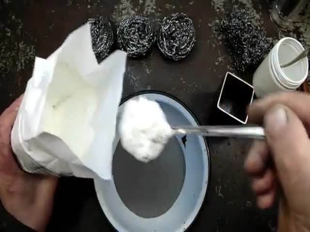 Производство дамасского ножа из кухонной мочалки