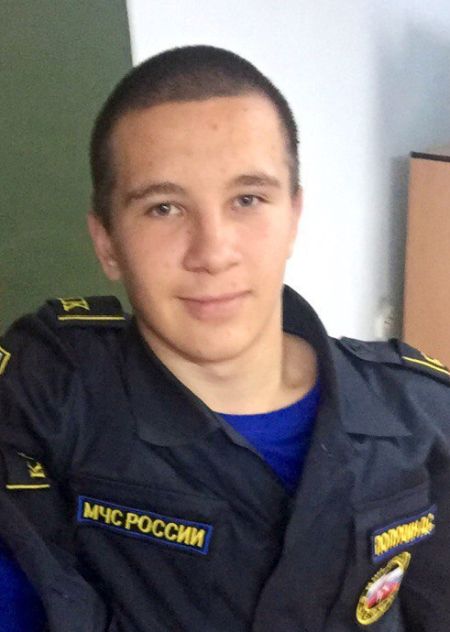 17-летний кадет МЧС спас трех детей из горящего ТЦ "Зимняя вишня" (2 фото)