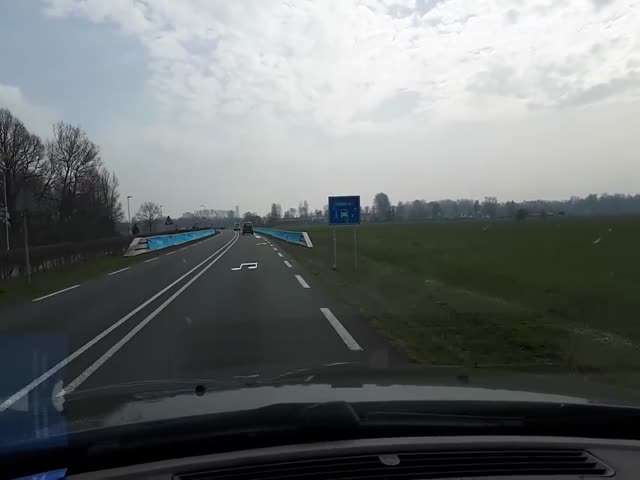 В Нидерландах демонтировали &quot;поющую дорогу&quot;