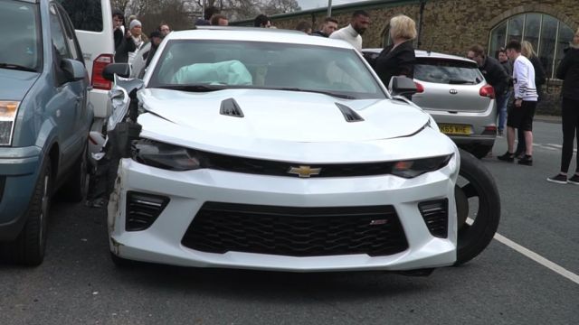 Новоиспеченный водитель Chevrolet Camaro переоценил свои возможности (3 фото + видео)