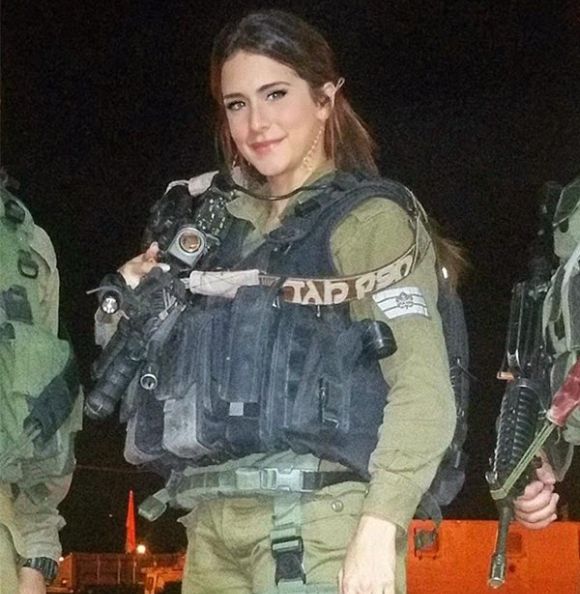 Орин Джули - очаровательный ветеран израильской армии (14 фото)