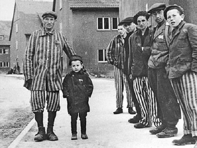История еврейского мальчика, который тайно жил в концлагере Бухенвальд (5 фото)