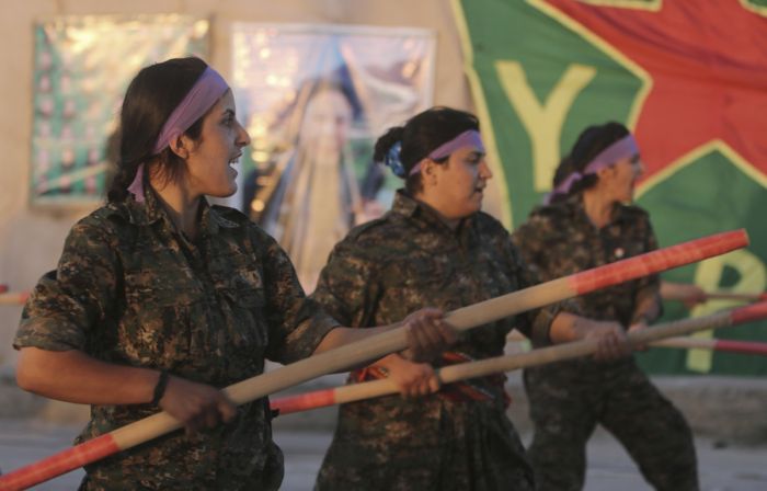Курдские женщины-бойцы (39 фото)