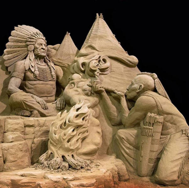 Скульптуры из песка (24 фото)