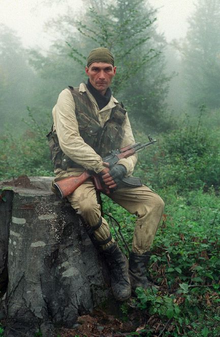 Российский спецназ в Чечне на фото Эрика Буве (21 фото)