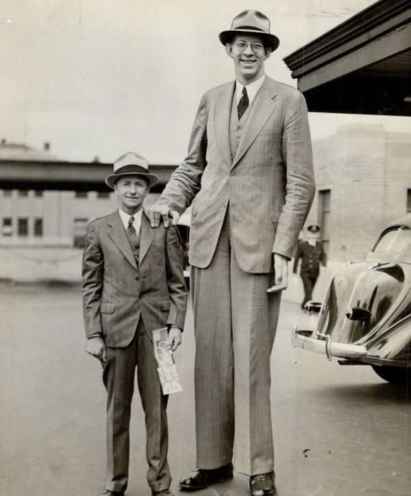Роберт Уодлоу - самый высокий человек (14 фото + видео)