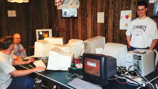 Интернет в конце 90-х (17 фото)