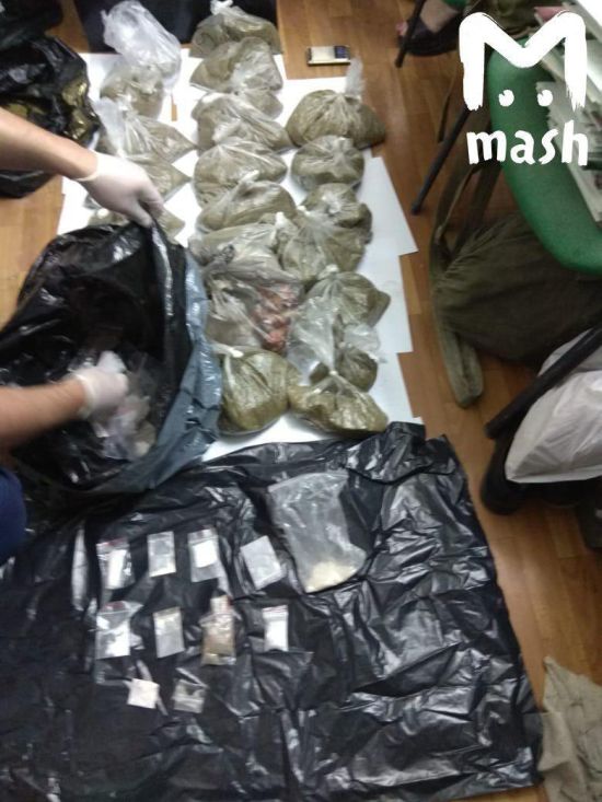 В Ростове были уволены все сотрудники отдела по наркоконтролю из-за скандала с 10 кг наркотиков (фото)