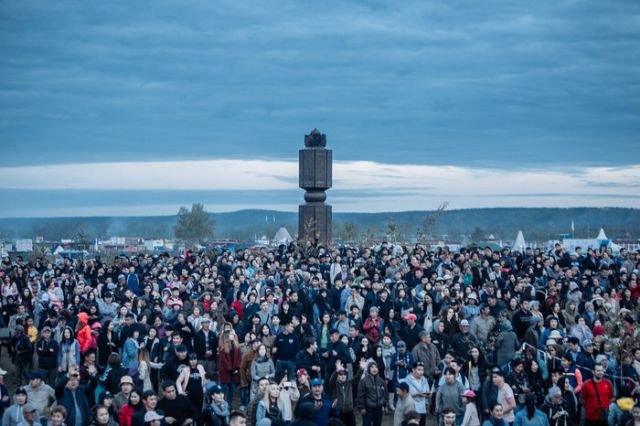 Празднование Ысыах - встреча солнца на Севере России (5 фото)