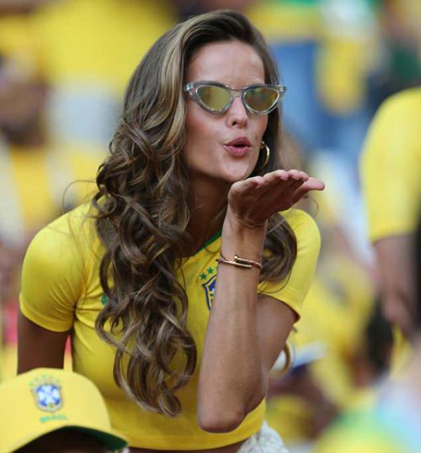 Супермодели Victoria’s Secret побывали на матче "Сербия - Бразилия" (14 фото)