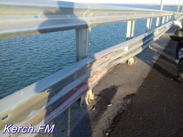 Авария на Крымском мосту из-за любительницы селфи за рулем (7 фото + видео)