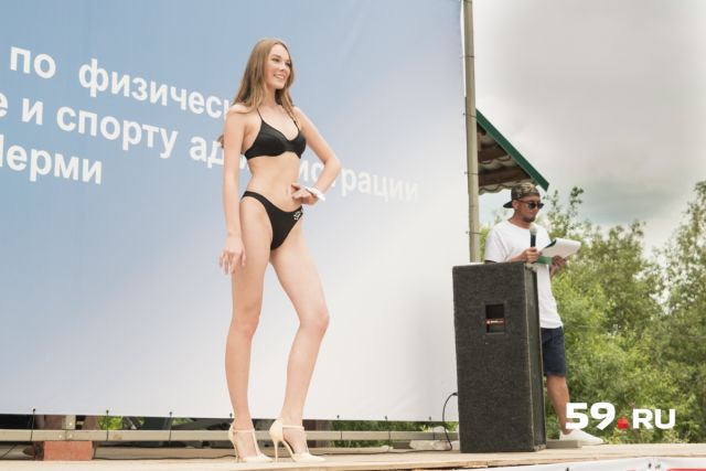 Конкурс "Мисс фитнес-бикини 2018" в Перми (15 фото)