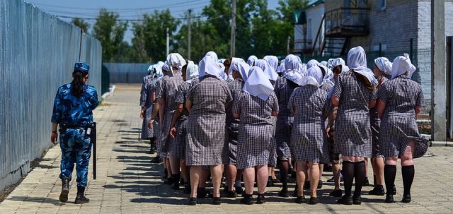 Жительницу Челябинска отправили в колонию за попытку продать девственность ребенка (2 фото)