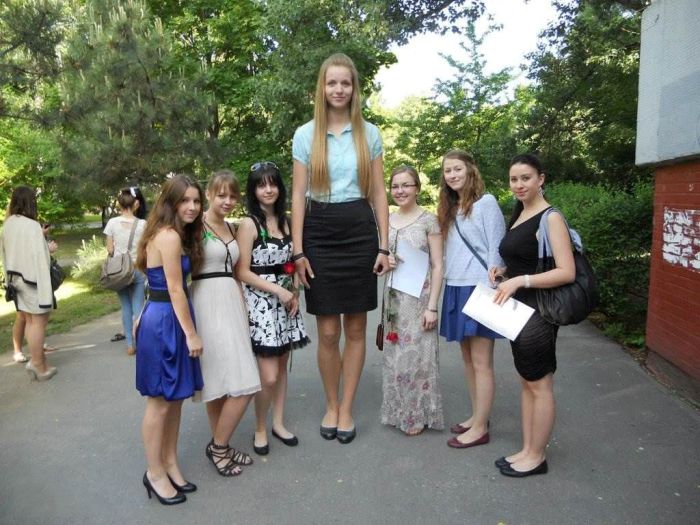 Невероятно высокие девушки (23 фото)
