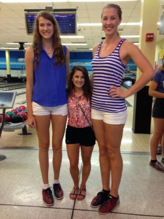 Невероятно высокие девушки (23 фото)