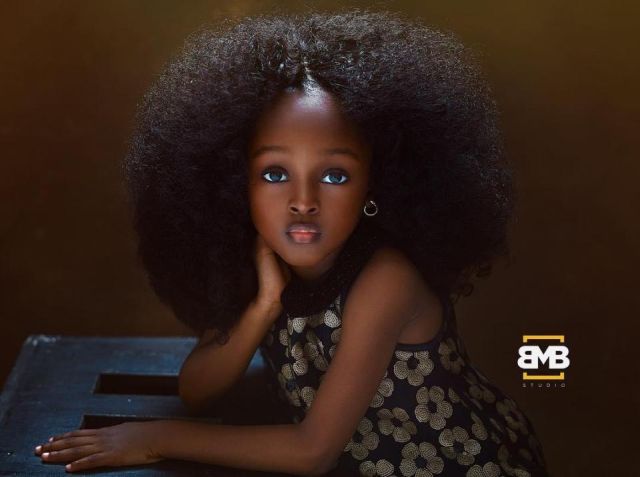 Британские СМИ назвали 5-летнюю Джейр из Нигерии самой красивой девочкой в мире (5 фото)