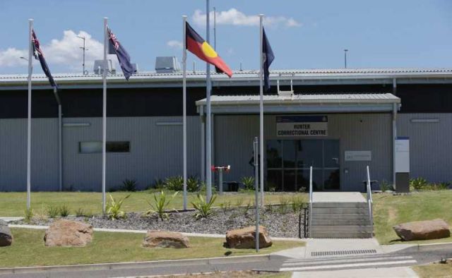 Современная тюрьма строгого режима Hunter Correctional Centre в Австралии (18 фото)