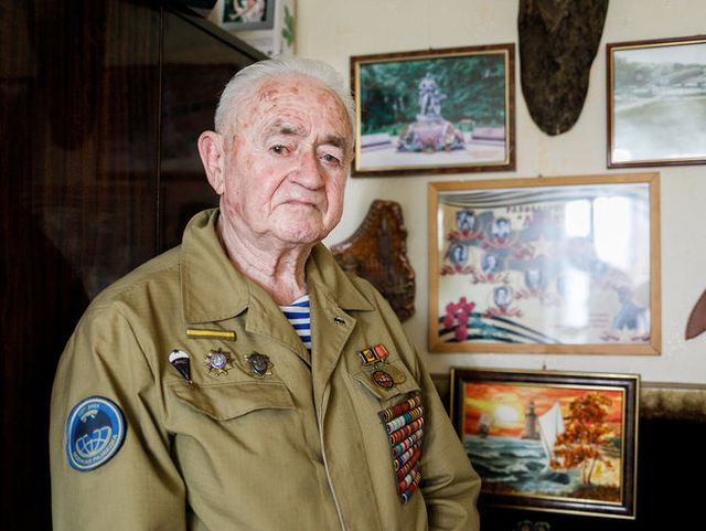 90-летний ветеран-десантник поделился деталями о секретном задании под Кенигсбергом (9 фото)