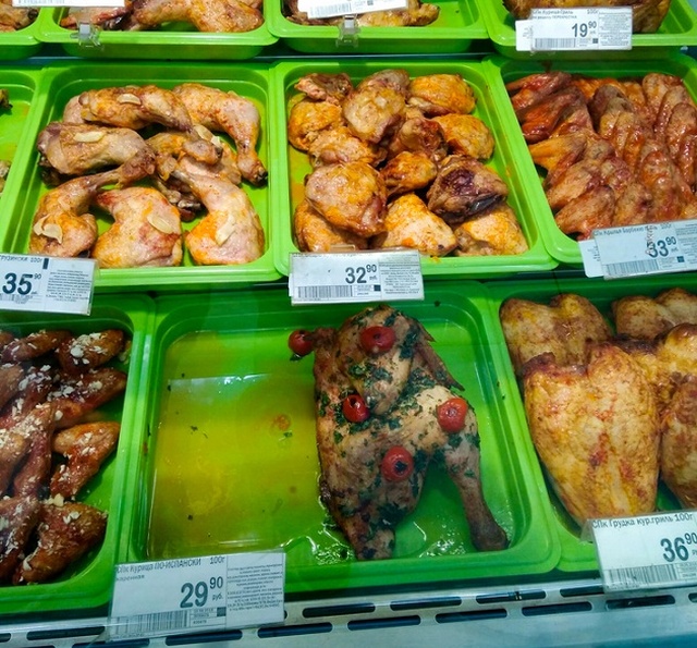Сколько дней на прилавке магазина может пролежать жареная курица? (12 фото)