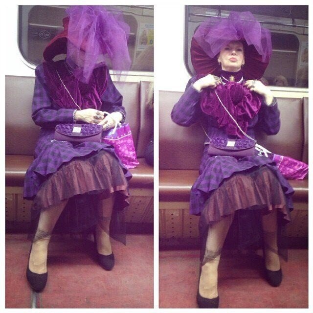 Современные модники, которых можно встретить в метро (28 фото)