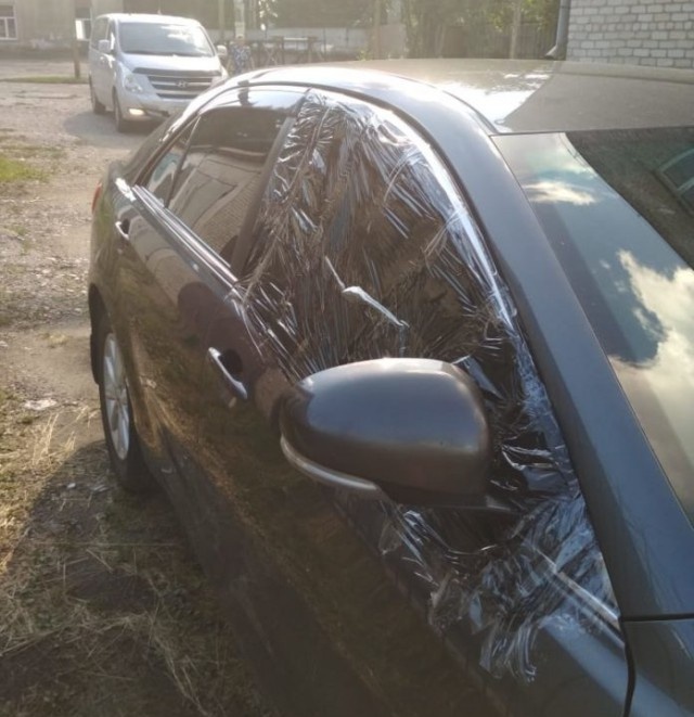 В автомобиль мэра Рубцовска ударила молния (4 фото)