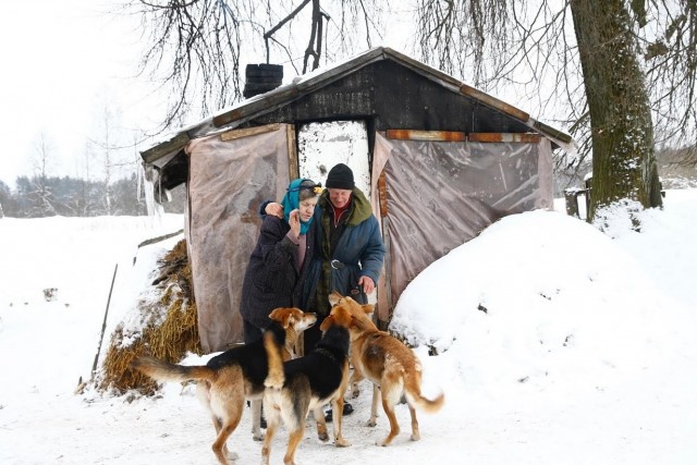 Семья отшельников, живущая в белорусском лесу (20 фото)