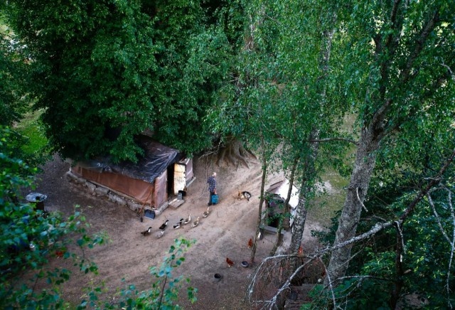 Семья отшельников, живущая в белорусском лесу (20 фото)
