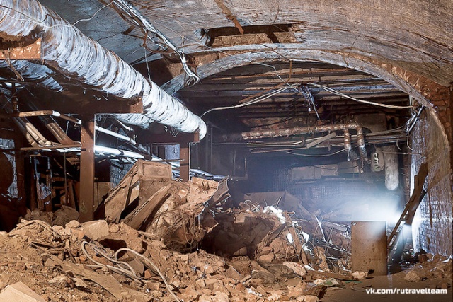 Заброшенные московские подвалы на Солянке с интересной особенностью (14 фото)
