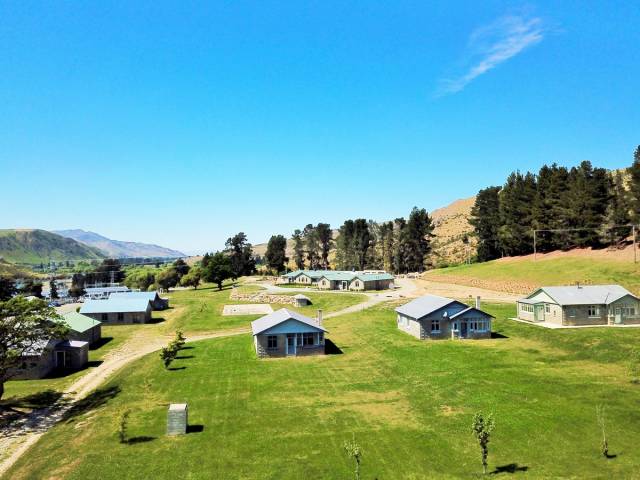 Деревня в Новой Зеландии за 1,8 миллиона долларов (13 фото)