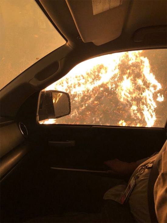 Автомобиль медбрата из Калифорнии, который спас множество жизней во время пожара (5 фото)