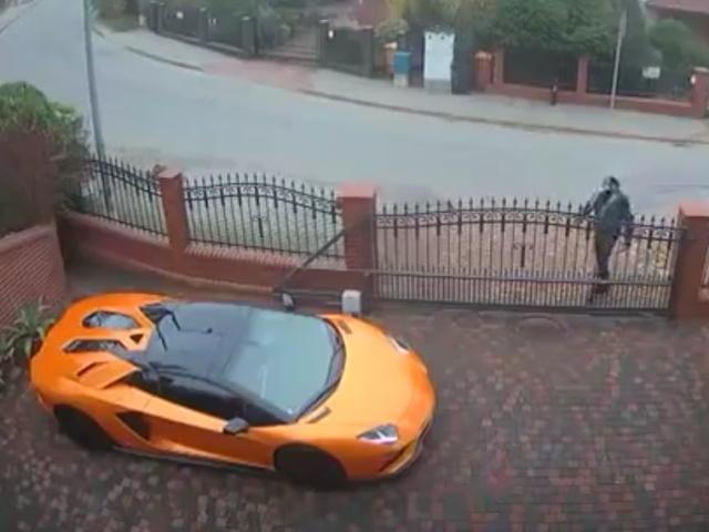 Почему Lamborghini нужно хранить в гараже или охраняемой стоянке?