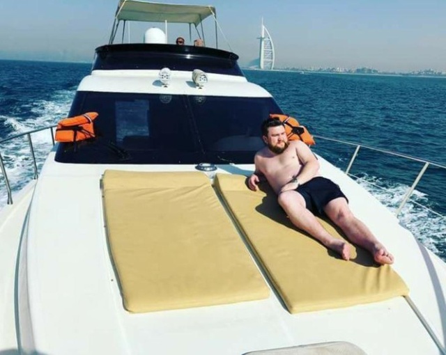 Адам Гриффитс, публиковавший свою гламурную жизнь в Instagram, оказался обычным жуликом (11 фото)
