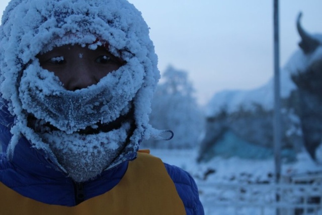 Экстремальный забег "Полюс Холода" в Оймяконе при температуре в минус 45 градусов (11 фото)